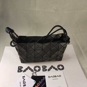 Women's black tote bag